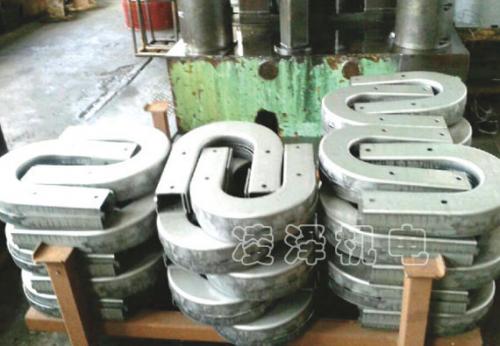 电梯扶手带导轨