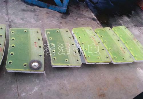 撑靴及聚氨脂撑靴板