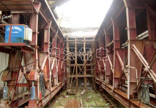 侧模及顶模台车